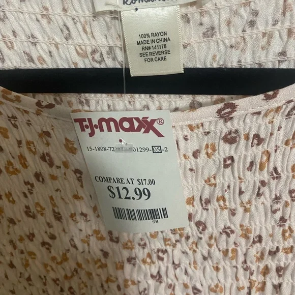 Top - Picture 4 of 5